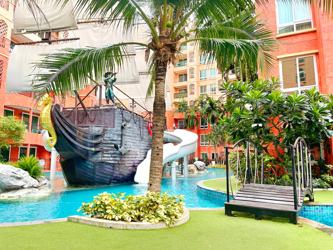 Others 4, Entire Apartment with Pool View , Pattaya