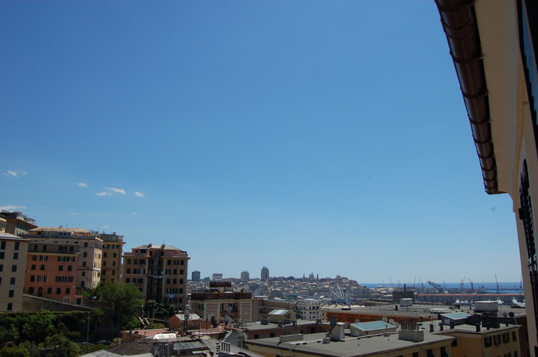 Exterior 4, Cosy Apartment Central Location City View Genova, Genova