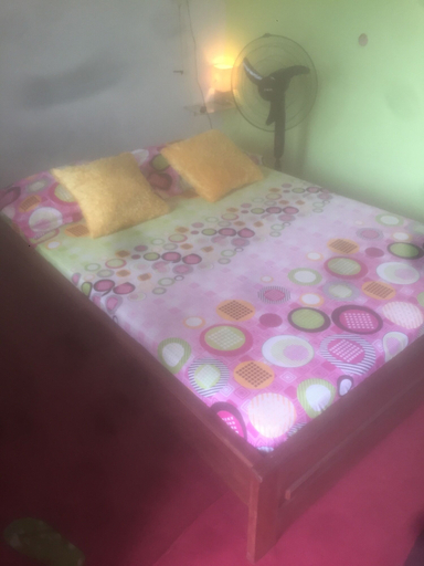 Bedroom 2, Motel Jupiter, Dja et Lobo