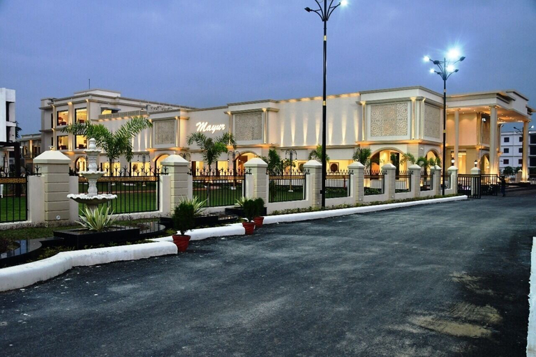Exterior & Views 2, Mayur Hotel & Resort, Sitapur