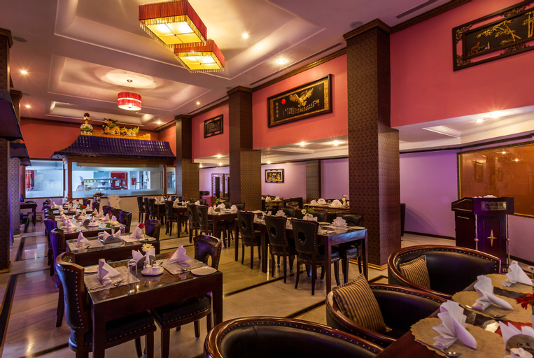 Food & Drinks 5, Hotel Le Royal Park, Puducherry