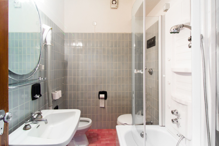 Bathroom 3, Hotel Excelsior Cimone, Trento