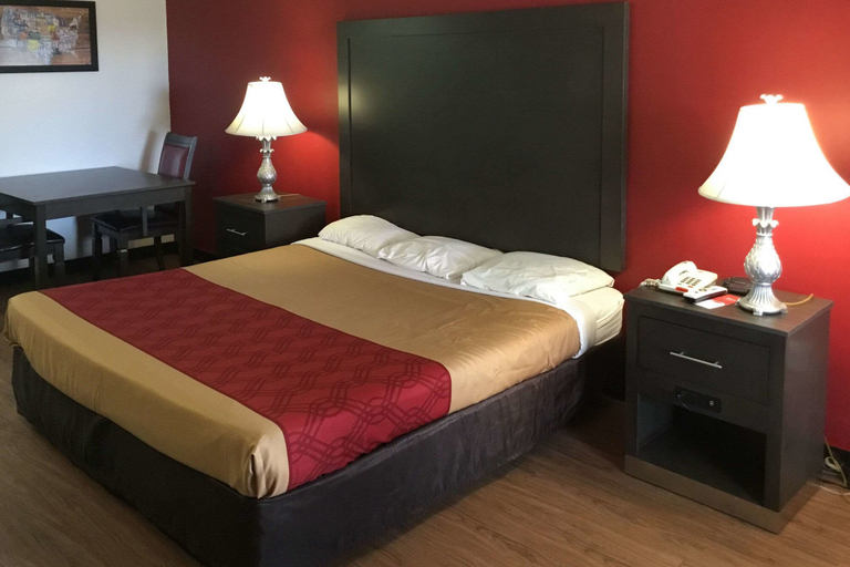Bedroom 3, Econo Lodge Ruther Glen, Caroline