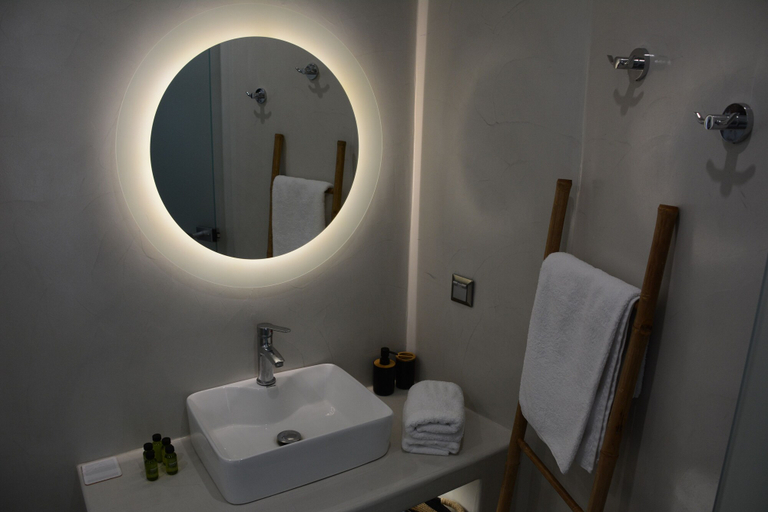 Bathroom 4, Noir Santorini, South Aegean