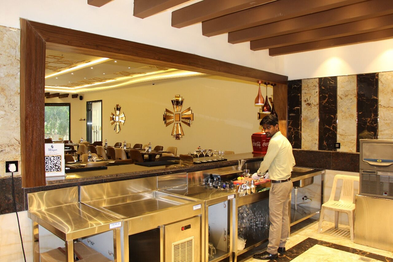 Food & Drinks 5, Mayur Hotel & Resort, Sitapur