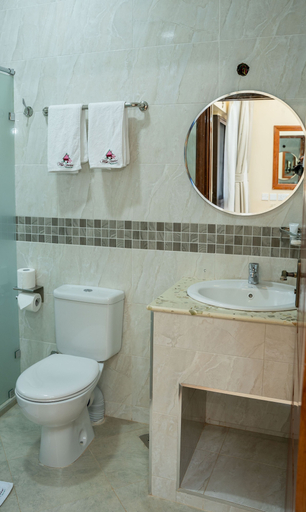 Bathroom 3, Wadi Gardens and Resort, Thika Town