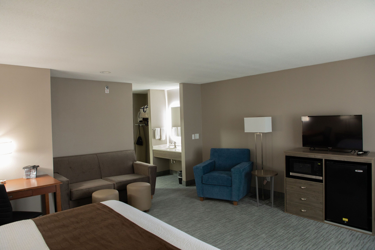 Others 5, Lomira Inn and Suites, Dodge
