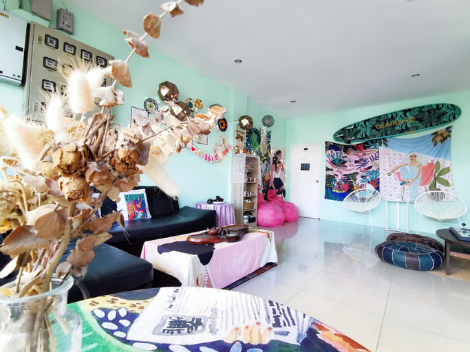Others 3, Lanting House / King Bed Room / 2 person/ Balcony, Phuket Island