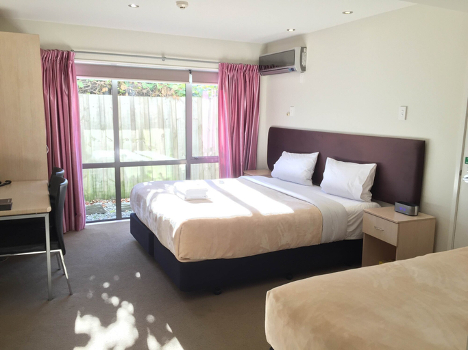 Bedroom 2, Alpha Motel Christchurch, Christchurch