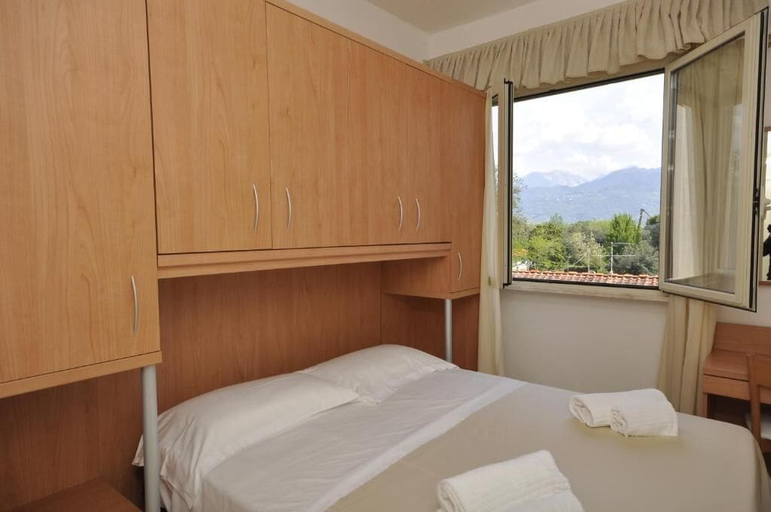 Bedroom 5, Hotel Airone, Lucca