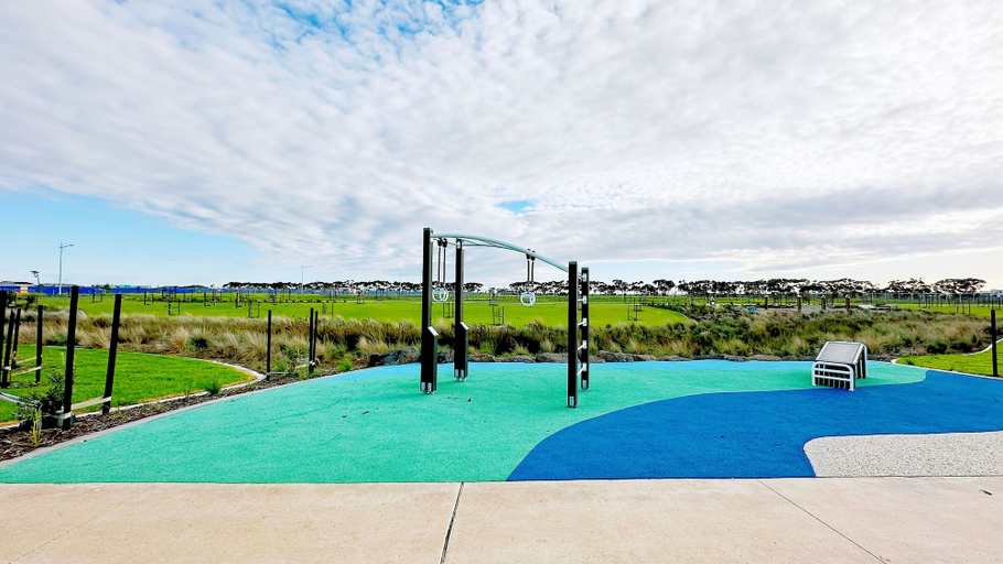 Sport & Beauty, Tarneit Holiday Home, Melbourne