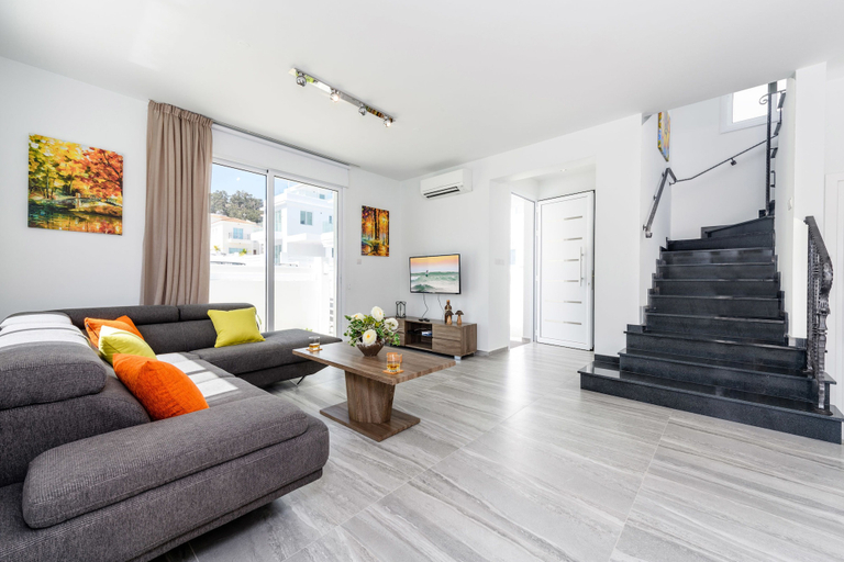 Others 5, Green Bay Villa No 15