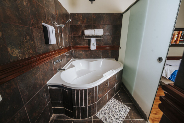 Bathroom 4, VPX HOTEL & Bungalows, Lima