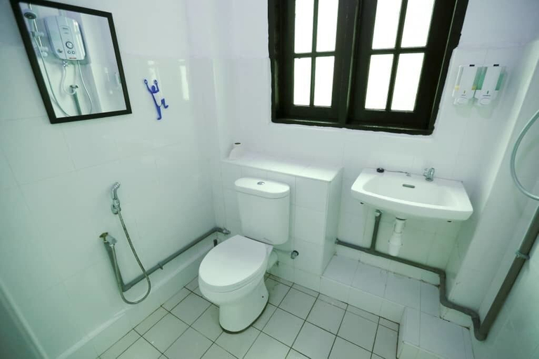 Bathroom 3, Hommie 1934, Penang Island