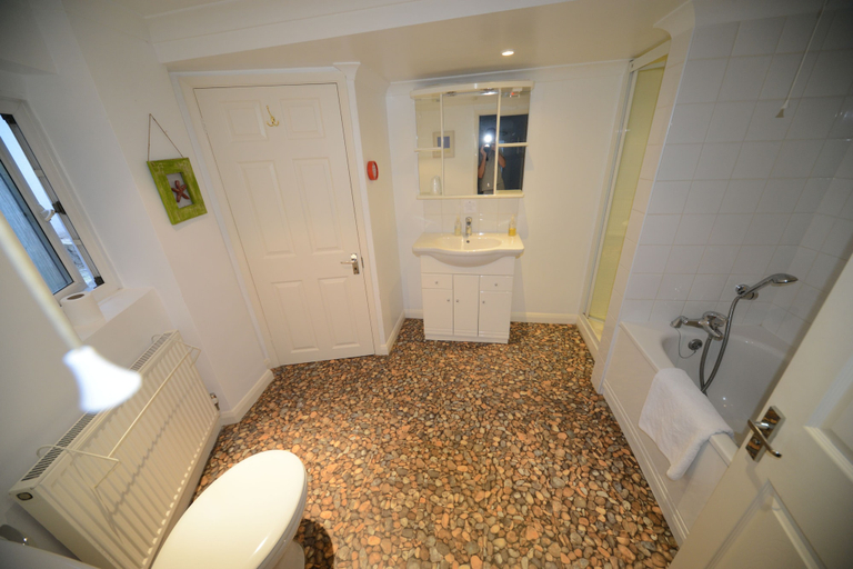Bathroom 5, Marine View, Brighton and Hove