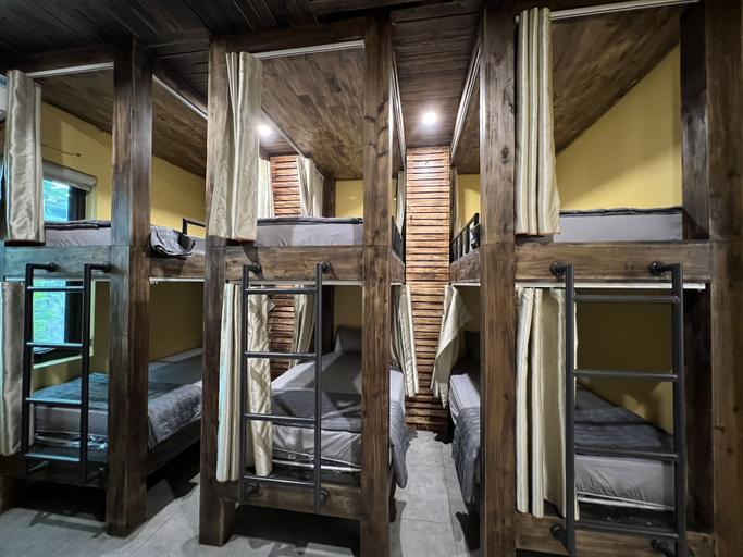 Others 4, Lapis Restaurant and Hostel, Hoa Lư