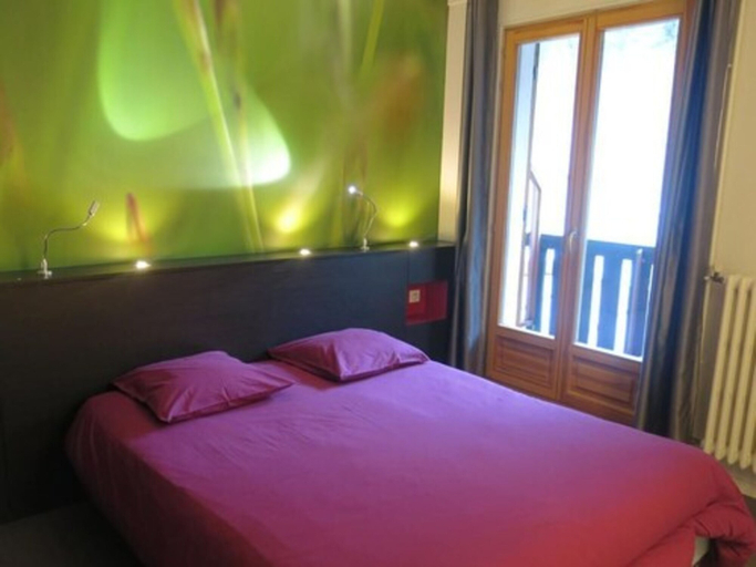 Bedroom 3, Le Fontenil, Hautes-Alpes