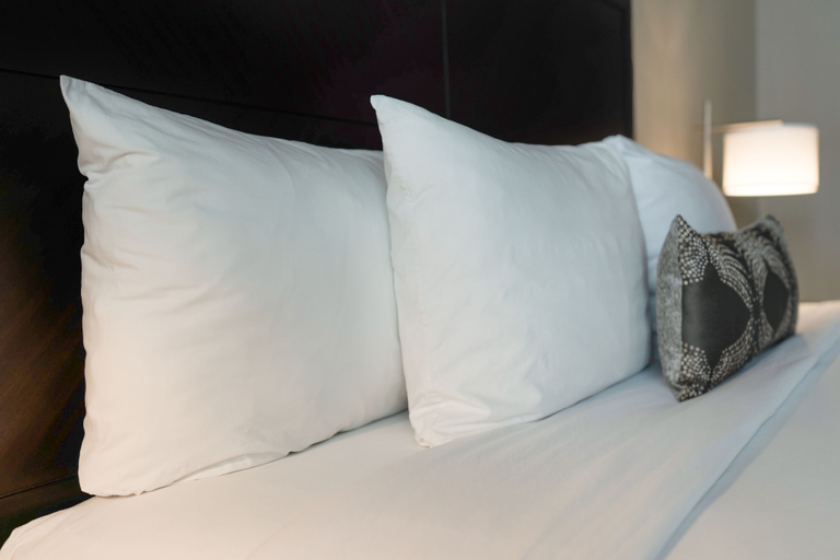 Bedroom 4, Chase Suites Hotel Brea-Fullerton, Orange