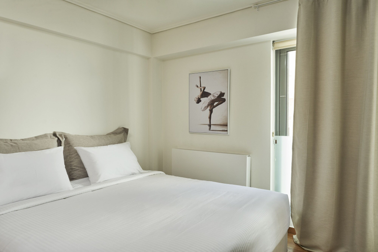 Bedroom 3, Contemporary Comfy Apt, Attica