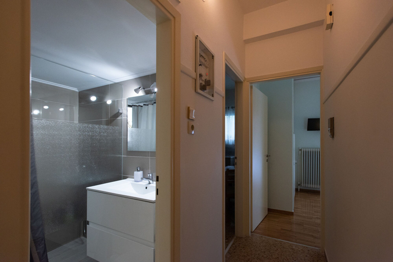 Bathroom 3, Blue Ark Athenian Nest, Attica