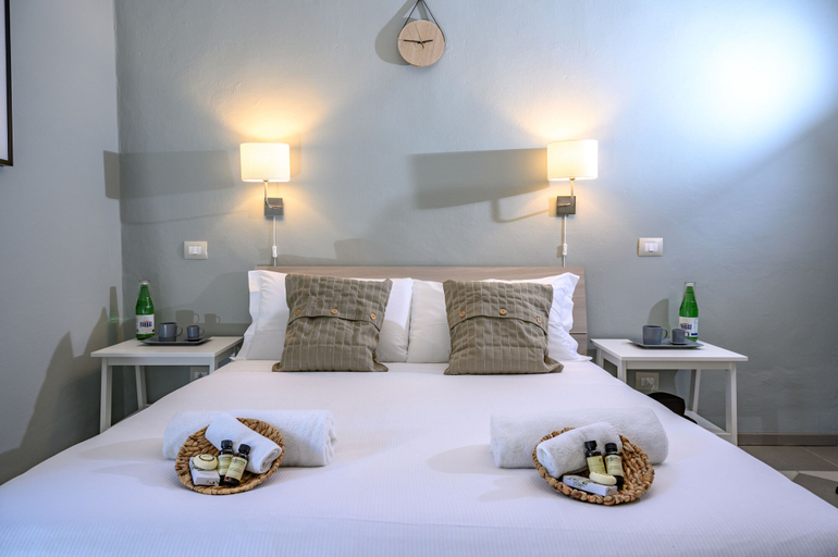 Bedroom 5, In Florence Guesthouse, Florence