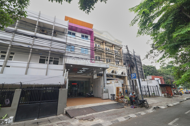 Exterior & Views 3, Aranis Hotel, West Jakarta