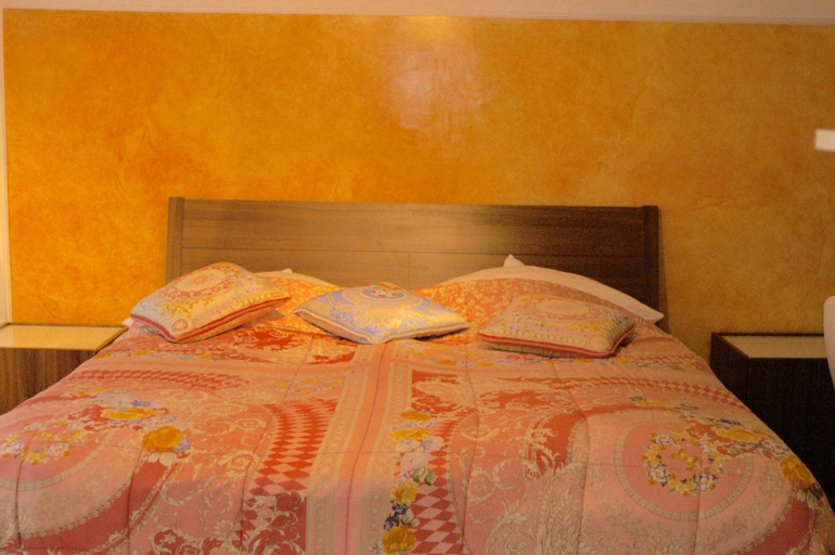 Bedroom 2, Lindas Beauty, Zürich