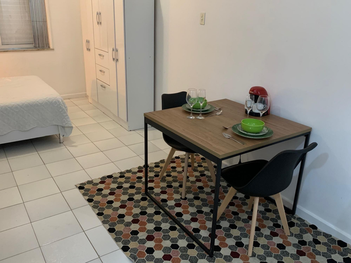Room 4, 6 Minutes From Ipanema Beach and Close to the Underground J804, Rio de Janeiro