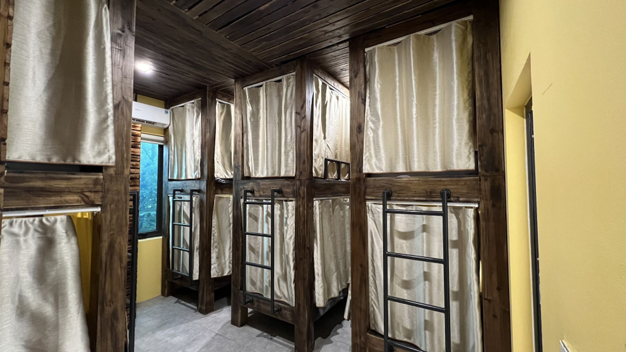 Others 3, Lapis Restaurant and Hostel, Hoa Lư