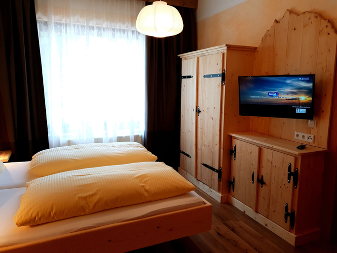 Bedroom 3, Activ Pension Bergfrieden, Innsbruck Land