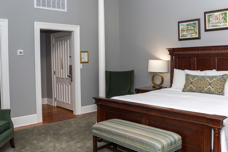 Bedroom 13
