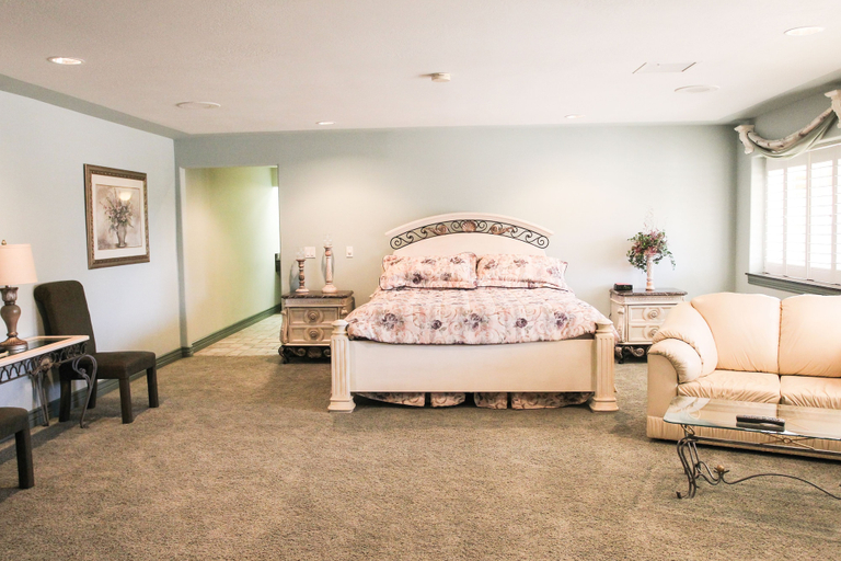 Bedroom 4, The Greenwell Inn, Carbon