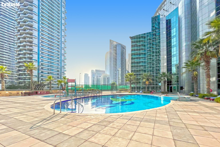 Sport & Beauty 5, 1B-Damac Waves-B67 by bnbme homes, Dubai