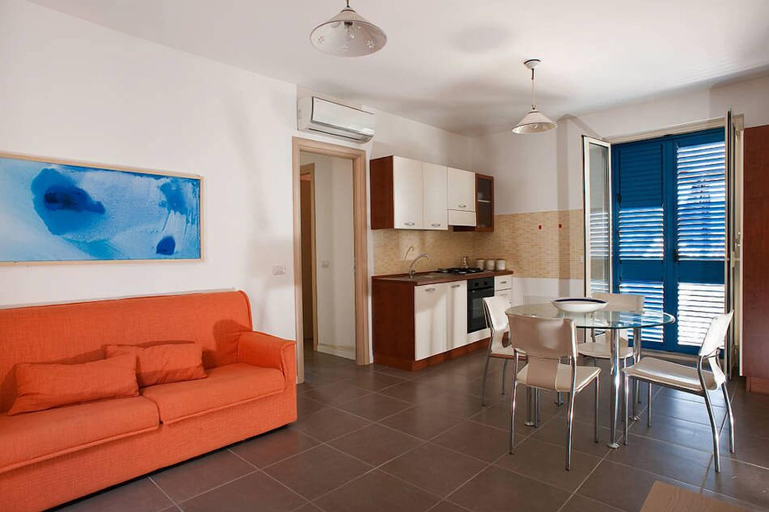 Others 4, Dolce Mare 7, Ragusa