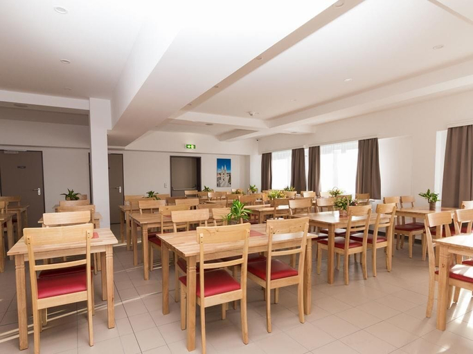Food & Drinks 4, Win Budget B&B, Wiener Neustadt