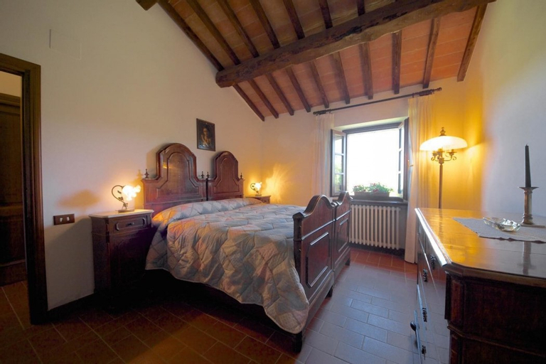 Bedroom 2, Podere Agrituristico Luchiano, Terni