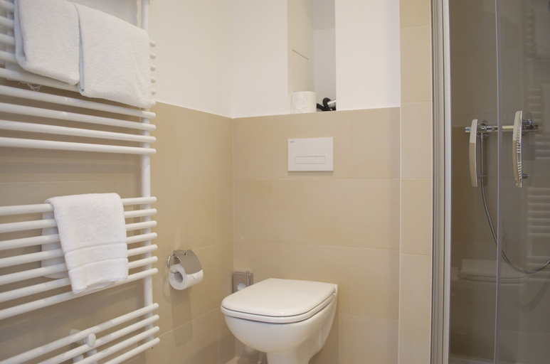 Bathroom 5, Augusten Hotel, München