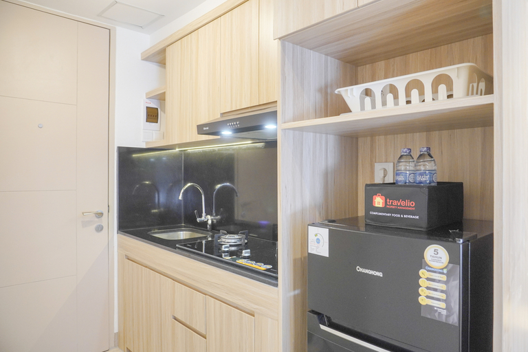 Others 3, Stylisth and Cozy Studio at Tokyo Riverside PIK 2 Apartment By Travelio, Tangerang