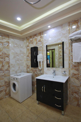 Bathroom 3, 3 room apartment on Baghramyan, Yerevan
