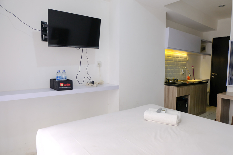 Bedroom 5, Best Deal Studio at Grand Asia Afrika Apartment By Travelio, Bandung