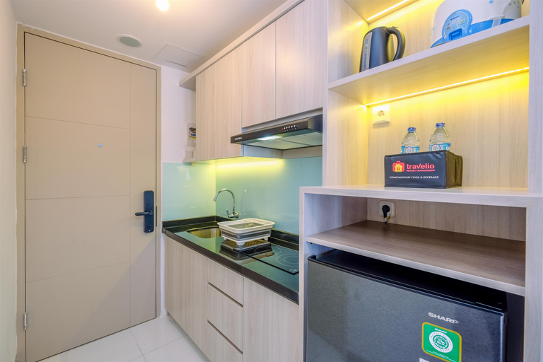 Others 4, Warm Studio at Tokyo Riverside PIK 2 Apartment By Travelio, Tangerang