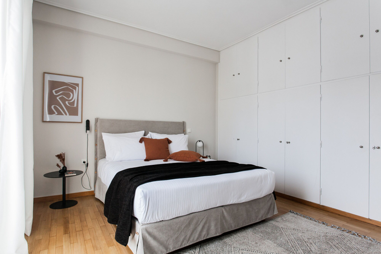 Bedroom 5, Spacious & Airy 1 Bedroom Apartment near HELEXPO, Attica