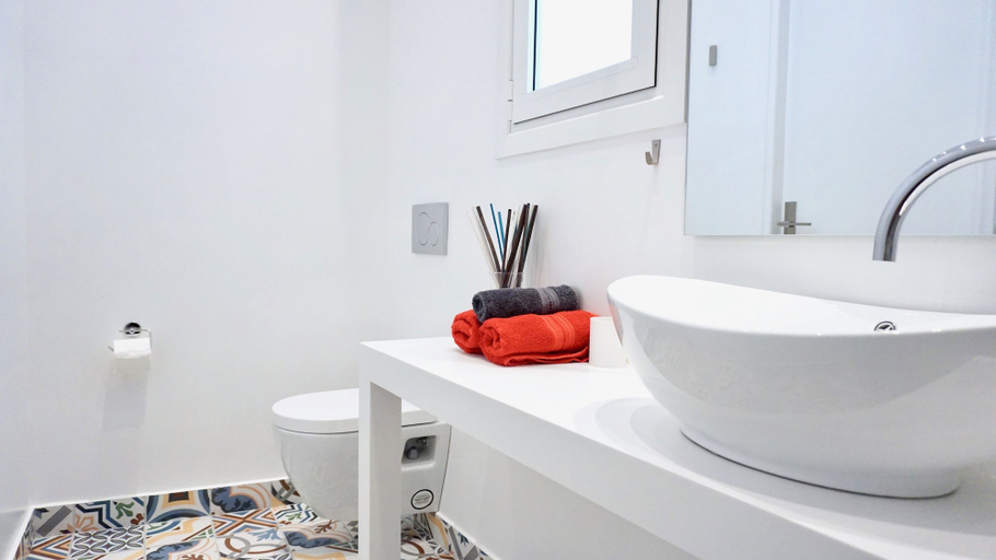 Bathroom, Unique Stylish Apt in Athens, Attica