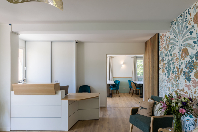 Public Area, Villa Hôtel, Loiret