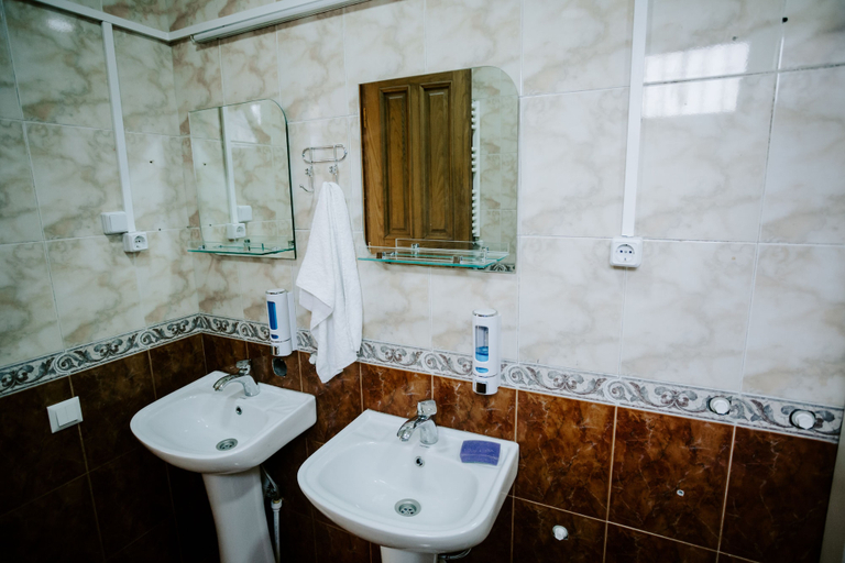 Bathroom 3, Viking Hostel, Tbilisi