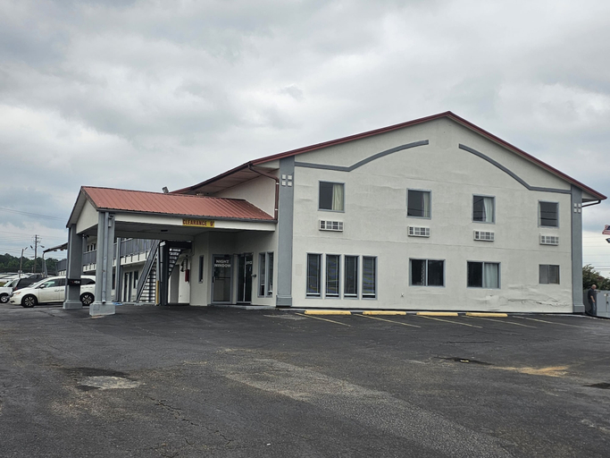 Exterior & Views, Budgetel Inn & Suites, Saint Clair