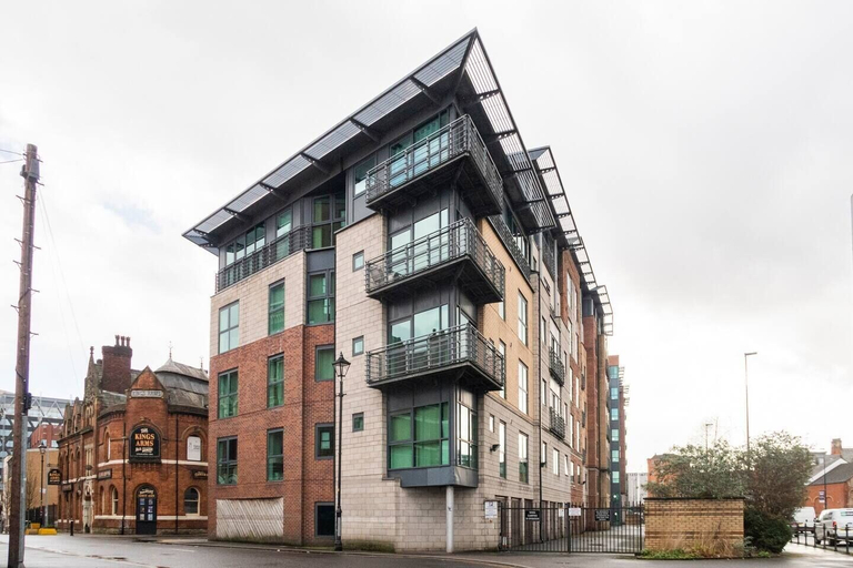 Exterior & Views, Mosh Homes 01, Manchester