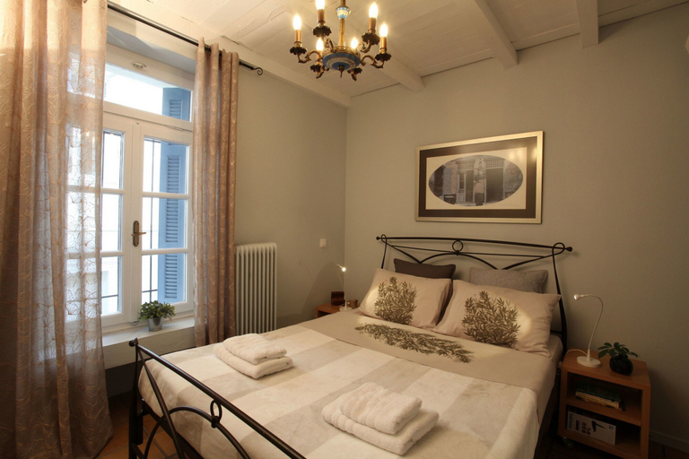 Bedroom 5, Athenian niche in Plaka, Attica