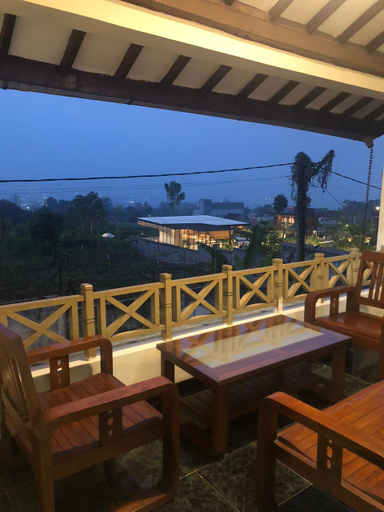 Exterior & Views 3, Villa Youmna, Malang