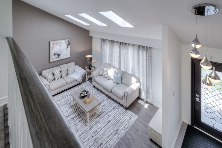 Waterfront Avenue Suites, Toronto